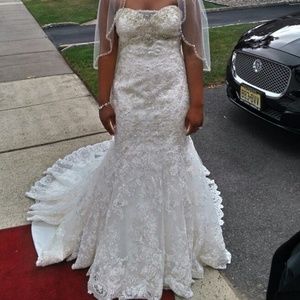 Wedding gown